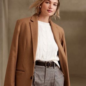 Cream cable pullover sweater by Banana Republic